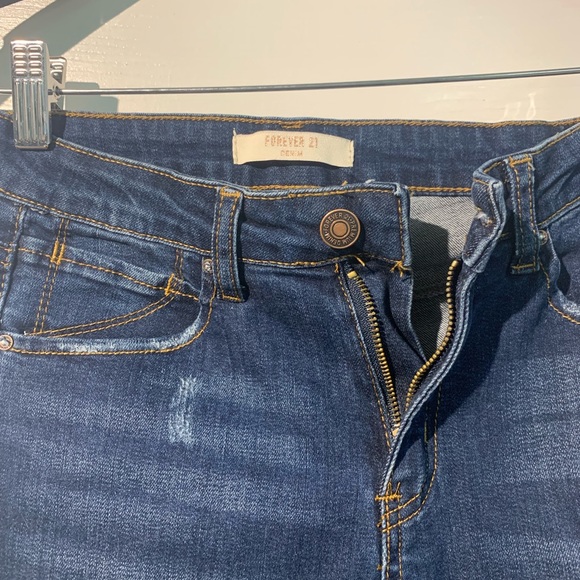 NWOT Forever 21 Jeans - Picture 2 of 3